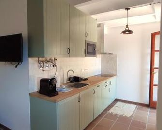 Mas Can Calet Aparthotel - Les Franqueses del Vallès - Kuchnia