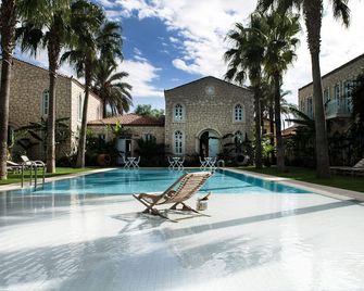 Manastir Alacati Hotel - Alaçati - Havuz