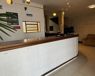 Hotel Lisboa - São José dos Campos - Resepsjon