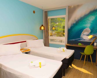 Delphin Surf Hotel - Guarujá - Bedroom