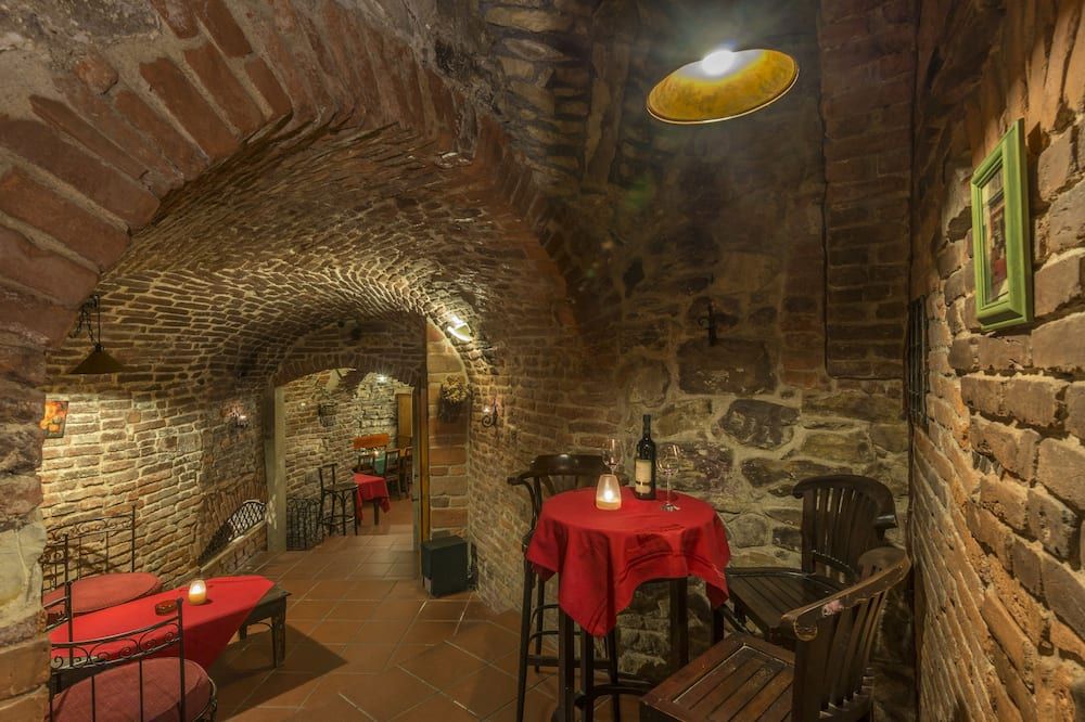 هوتل سيرني سلون