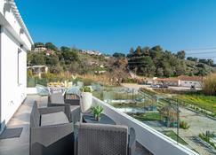 Mythos Luxury Villa-Skiathos - Troulos - Balcon