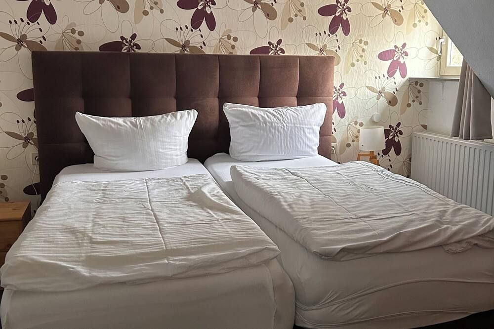 Alte Schlosskurve Hotel & Restaurant - Bad Arolsen - Schlafzimmer