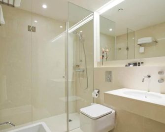 Hotel Araba - Vitoria - Baño