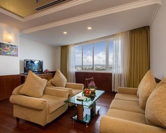 Ttc Hotel Phan Thiet - Phan Thiet - Wohnzimmer