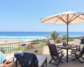 Stunning view in Porto Santo - T2 with beach, pool and terrace - Porto Santo - Varanda
