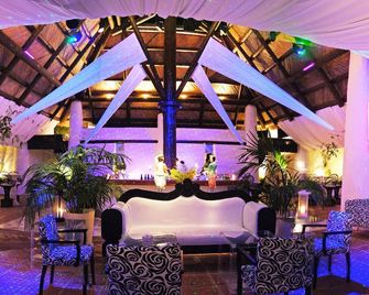 Hotel Suites Albayzin Del Mar - Almuñécar