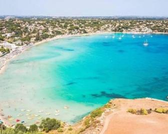 Villa Cassio Near The Sea In Complete Relaxation - Wi-Fi - Fontane Bianche