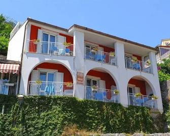 Maison Raphael - Minori - Gebäude