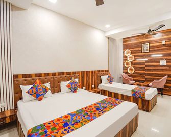 Fabhotel Ts Inn - Kanpur - Ložnice