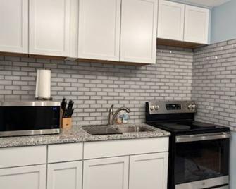 Centrally located in Kansas City. - Unity Village - Cocina