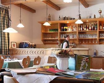 Double Room \'Standard\' With Shower Od. Bathroom, Toilet - Bäckerwirt, Inn - Leogang - Bar