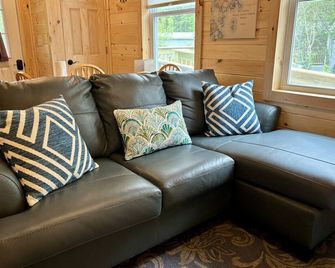 Sea Star Cottage #6 at Explore Acadia Cottages - Bar Harbor - Living room