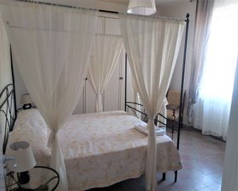 Corsomessina64 - Crotone - Schlafzimmer