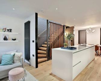 City Superhost Luxury Canal Street Villa - Manchester