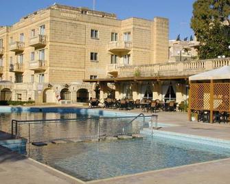 Sundown Court Leisure Resort - San Ġwann - Uima-allas