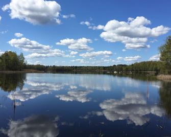 Lake house, 0 m to the lake - Ryd - Vista del exterior