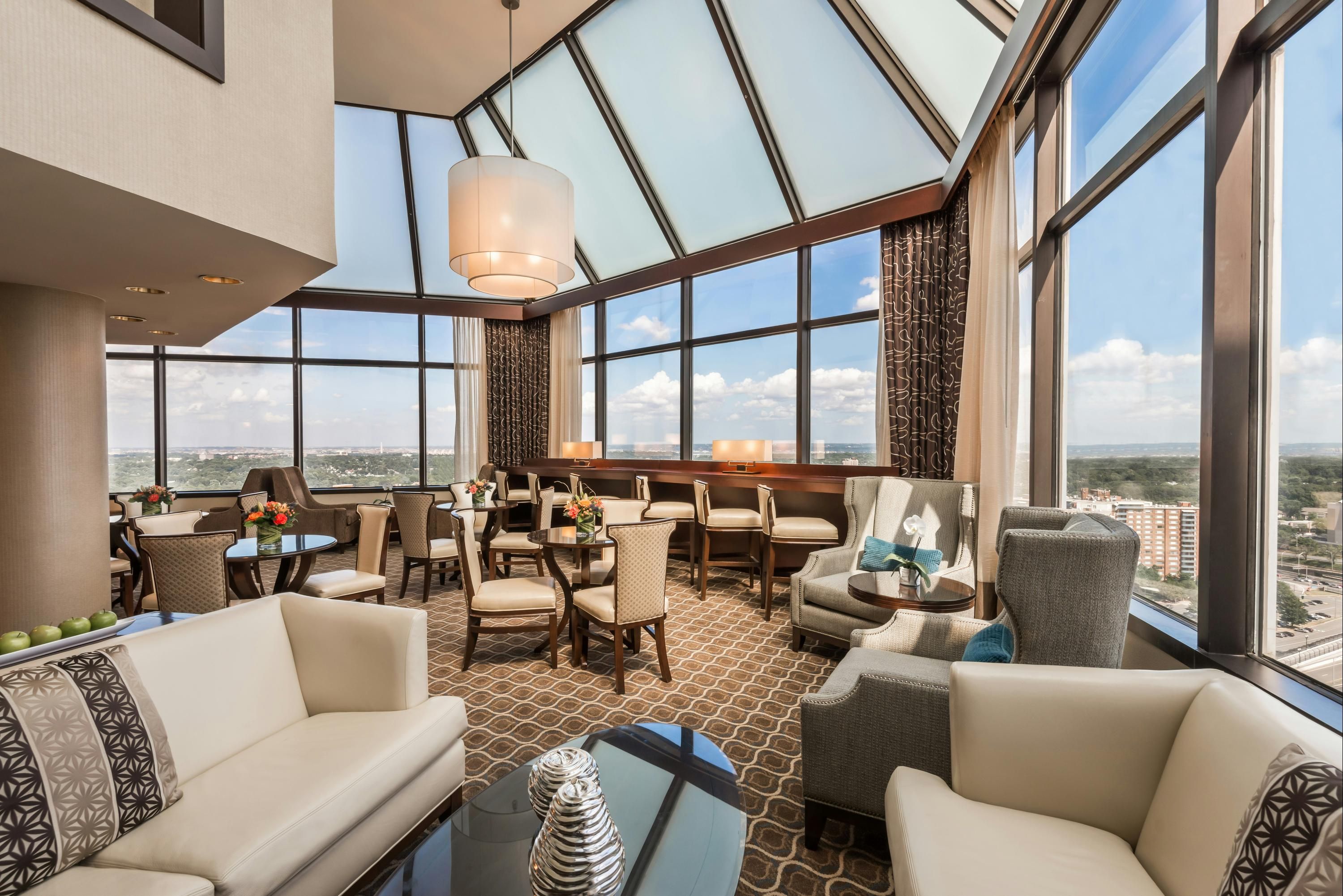Hilton Alexandria Mark Center - Alexandria - Lounge
