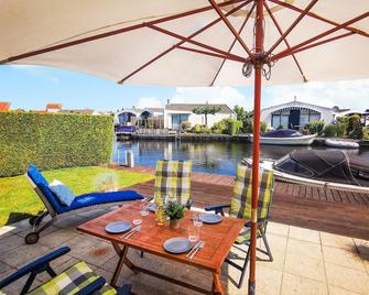 2 Bedroom Nice Home In Lemmer - Lemmer - Patio