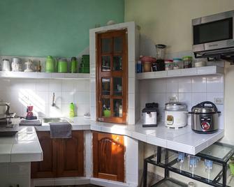 Hostal Mire y Pillin - Trinidad - Cuisine