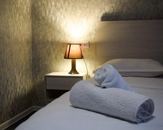 Hotel 'Continent' Halal - Karaganda - Bedroom