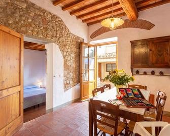 Fattoria Montignana - San Casciano in Val di Pesa - Eetruimte