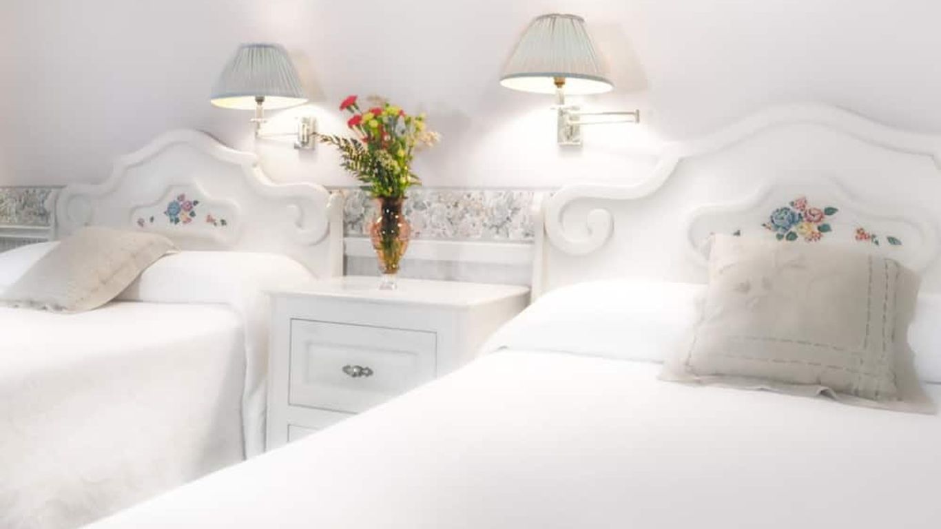 Telegraph House Motel