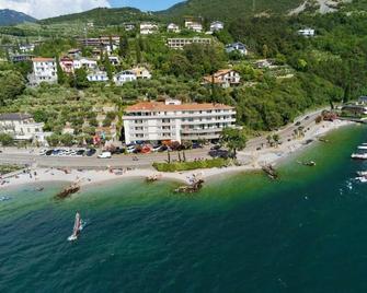 Torbole Aparthotel - Nago–Torbole