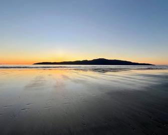 Tudor Manor Bed & Breakfast - Paraparaumu Beach - Beach