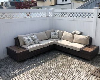 Great Beach Bungalow, Steps From The Ocean!! Free Wifi & Beach Tags!! - Bradley Beach - Балкон
