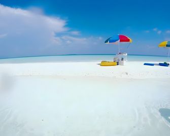 Hotel Alaka At Maafushi - Maafushi - Bãi biển