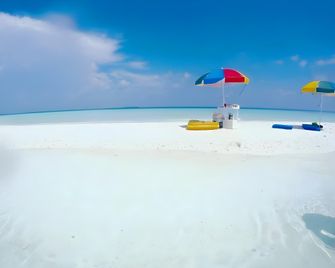 Hotel Alaka At Maafushi - Maafushi - Beach