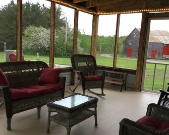 Private home with all amenities in Linwood, Antigonish county - Antigonish - Living room