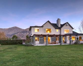 Queenstown Country Lodge - Queenstown - Building