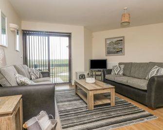 Sea Spray - Penzance - Living room