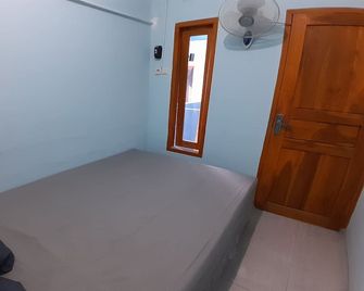 Hotel O Wisma Bintang Jepara - Jepara - Slaapkamer