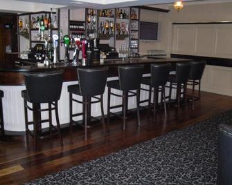 The Horse and Hound Hotel - Ballynabola - Bar