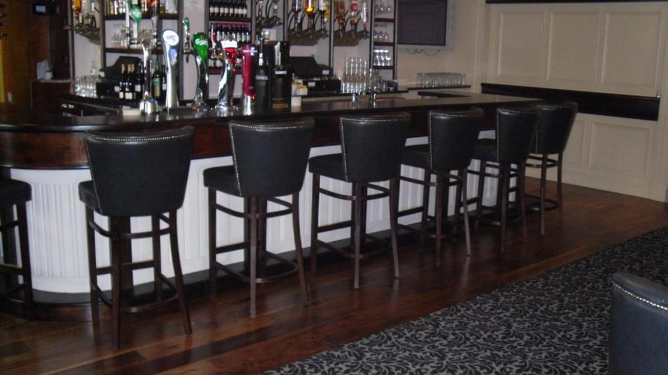 The Horse and Hound Hotel