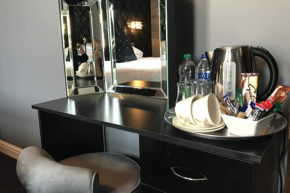 The Lilly Restaurant With Rooms - Llandudno