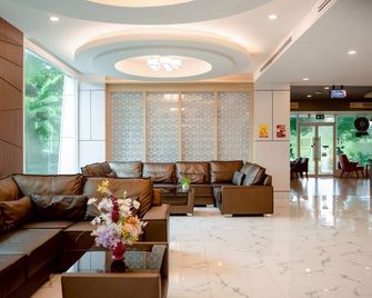Avada Hotel - Trat - Lobby