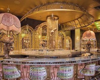 King Room at a Hotel - Las Vegas - Bar