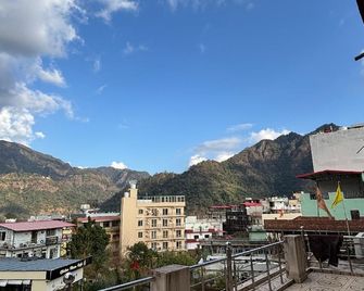Kandari Homestay - Rishikesh - Balcony