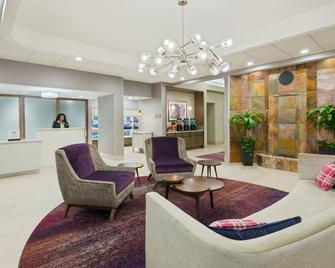 Homewood Suites by Hilton Orlando-UCF Area - Orlando - Lobby