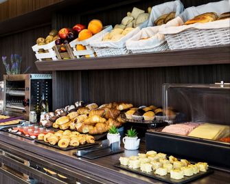 B&B Hotel Granada - Pulianas - Buffet