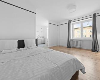 Rentplanet - Studio Ogrodowa - Warsaw - Bedroom