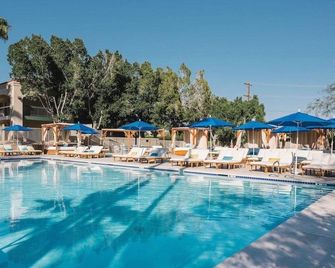 Ivy Palm Resort and Spa - פאלם ספירנגס - בריכה