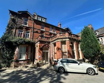 Green Gables Hotel - Scarborough - Κτίριο