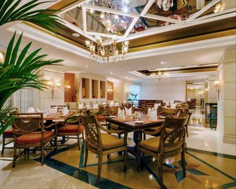 Novel Hotel City Center - Abu Dhabi - Restaurant