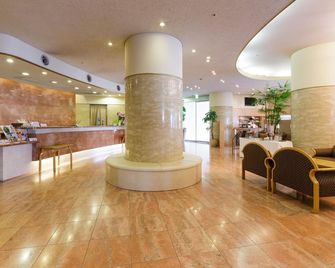 Kochi Pacific Hotel - Kochi - Lobby