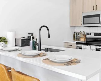 Luxury 1bd Gym Rooftop Street Parking by Dt Umn - Mineápolis - Cocina